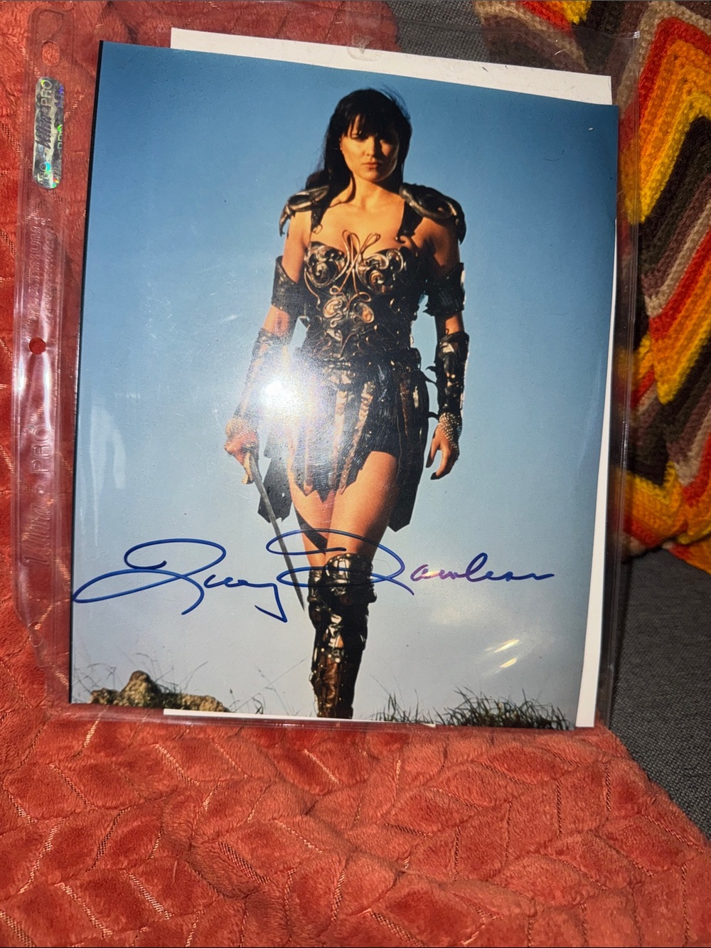M Rare Vintage Lucy Lawless Signed Xena: Warrior Princess 8x10 Photo w/ COA - Picture 6 of 7